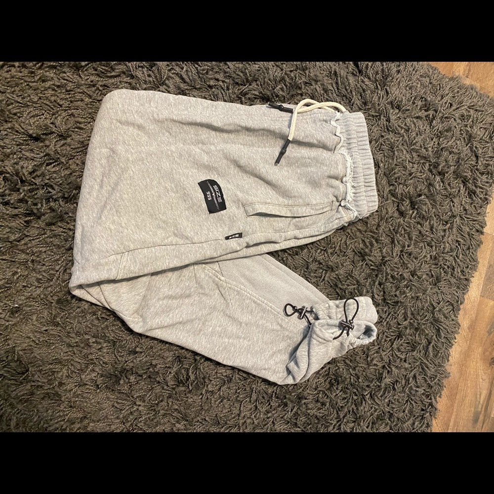 Size up joggers